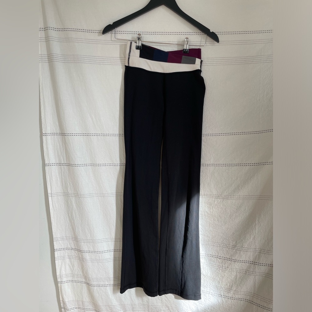 Lululemon athletica yoga pants. Size 2